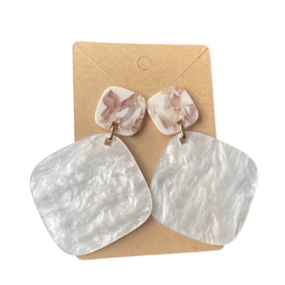 White Acrylic Geometric Drop Earrings - Picture 3 of 3